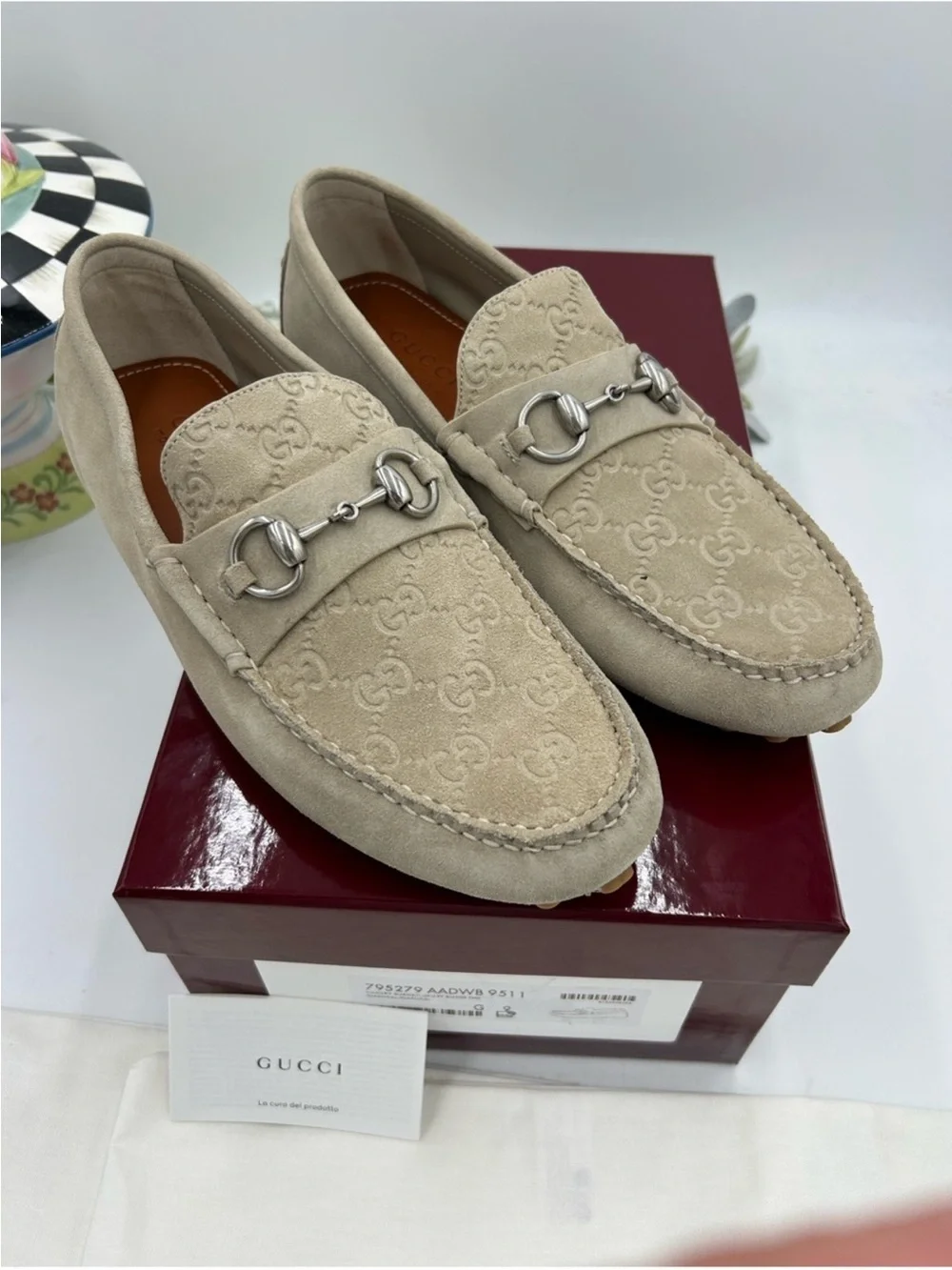 Men’s Gucci suede oatmeal horse bit driver loafer size 9 fits 10 US